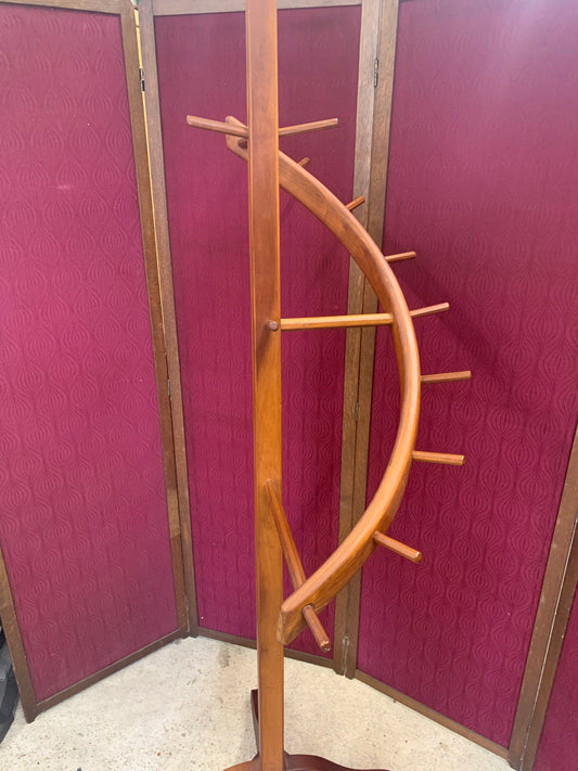 Mid-Century Modern Teak Coat Rack – Sculptural Atomic Design (1970s)