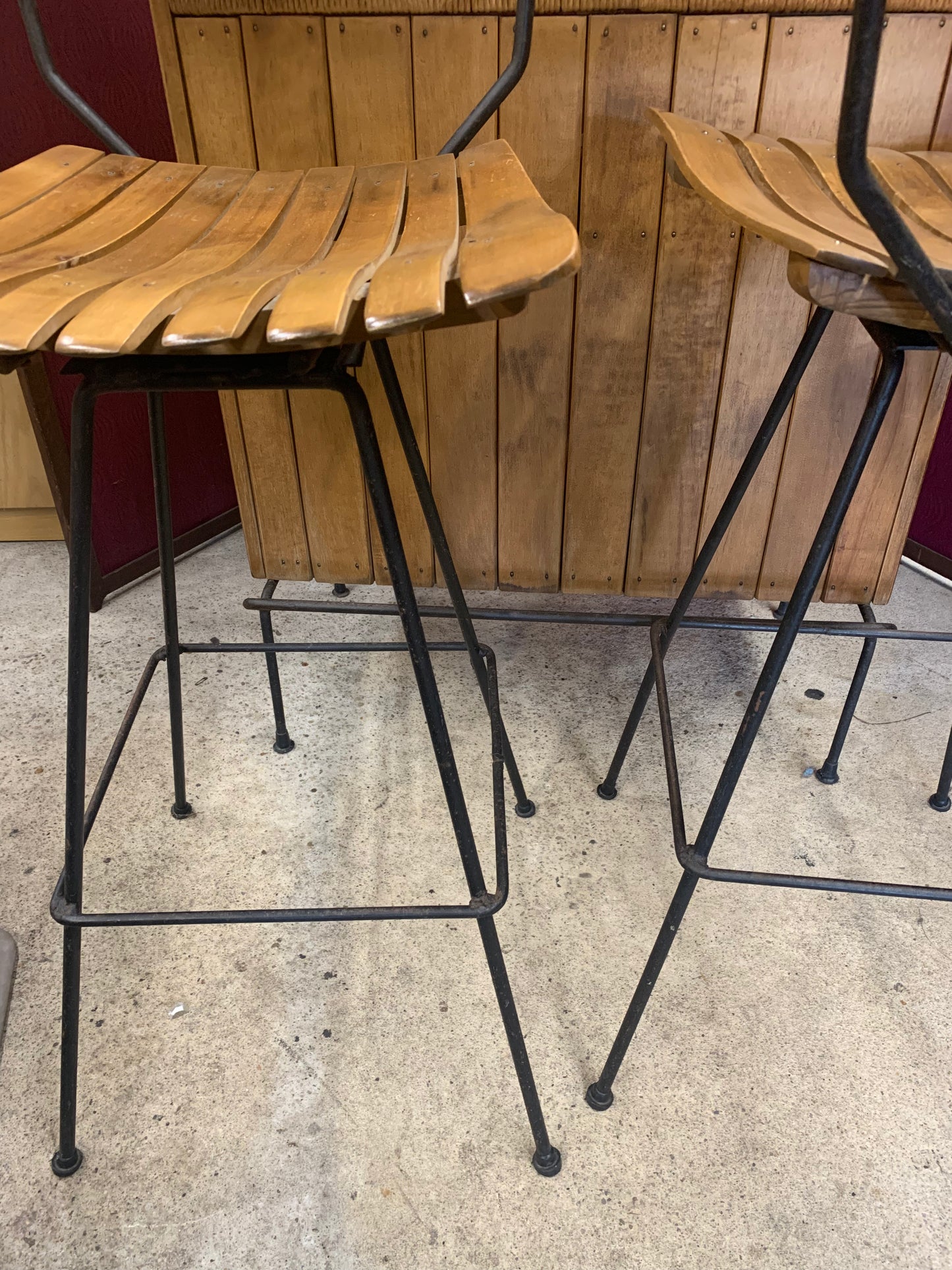 Mid-Century Modern Bar Table Set with 2 Swivel Stools – Wood & Metal