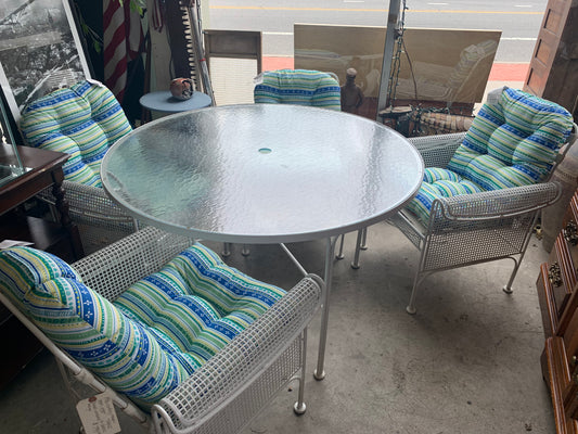 Russell Woodard Mid-Century Modern Outdoor Table & 4 Chairs Set – White Wrought Iron (1960s)