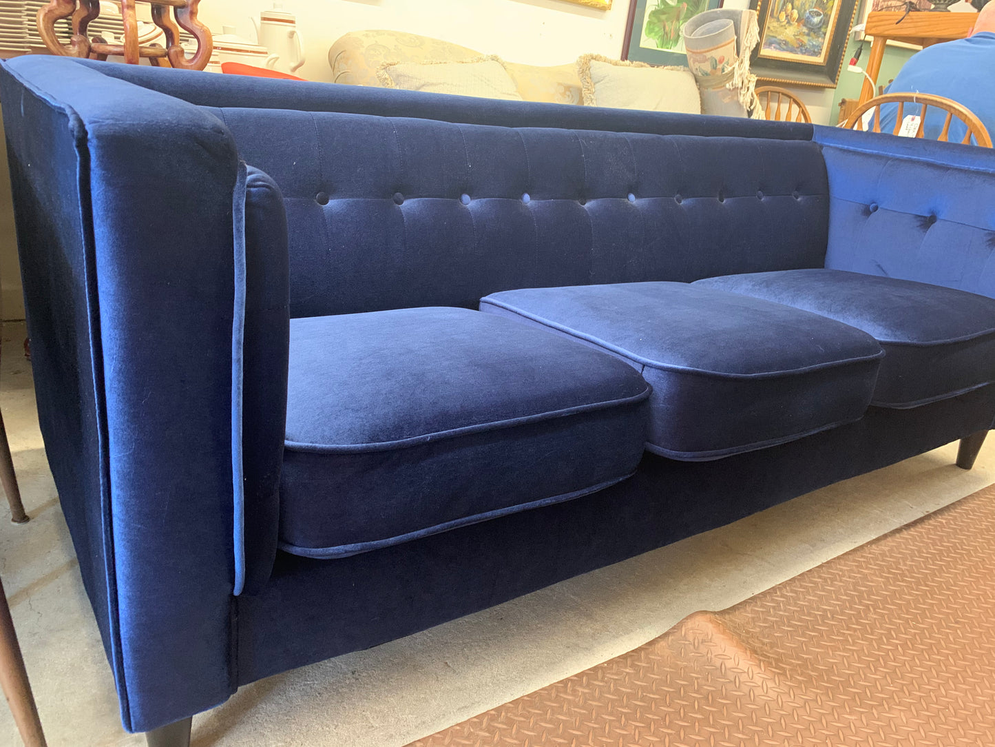 Mid-Century Modern Style Sofa – Deep Navy Blue Velvet