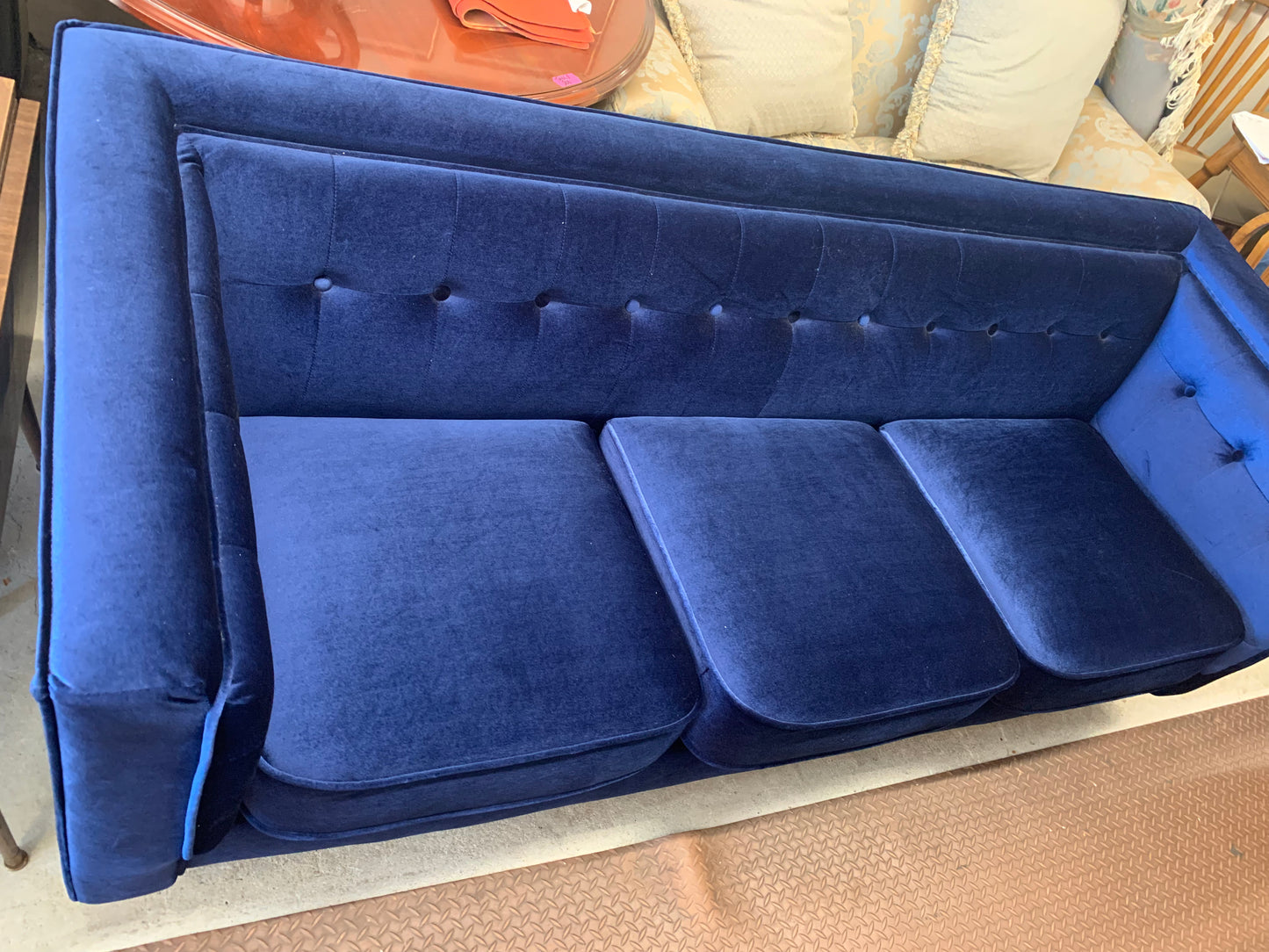 Mid-Century Modern Style Sofa – Deep Navy Blue Velvet